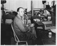 machinist.jpg (720399 bytes)