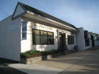 135_hoyt_1.jpg (196096 bytes)